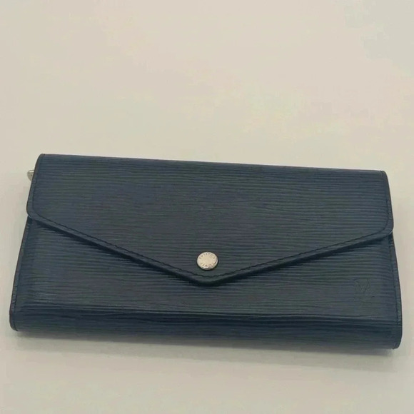 LOUIS VUITTON Sarah Wallet Epi Leather - Picture 1 of 6